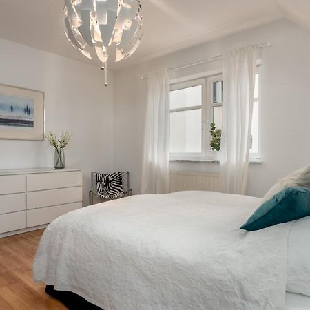 Große, moderne Wohnung im Grünen nahe Frankfurt Dreieich Exterior foto