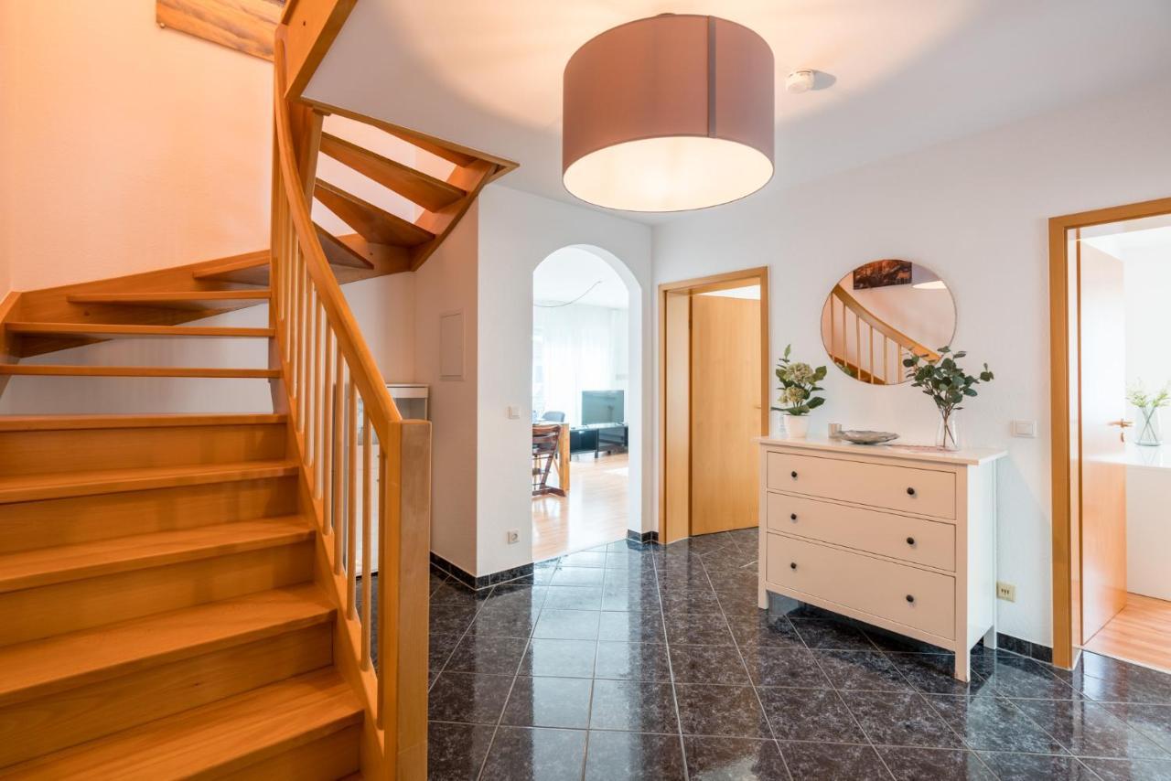 Große, moderne Wohnung im Grünen nahe Frankfurt Dreieich Exterior foto